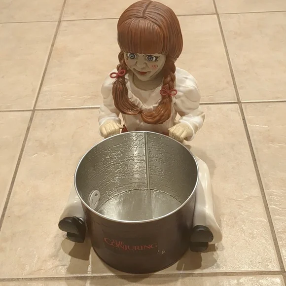 The Conjuring: Last Rites Annabelle Popcorn Bucket - Picture 2 of 8